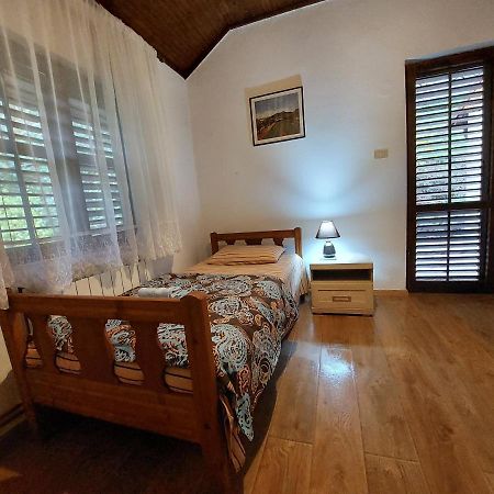 Holiday Home Milanovic Cetinje Esterno foto