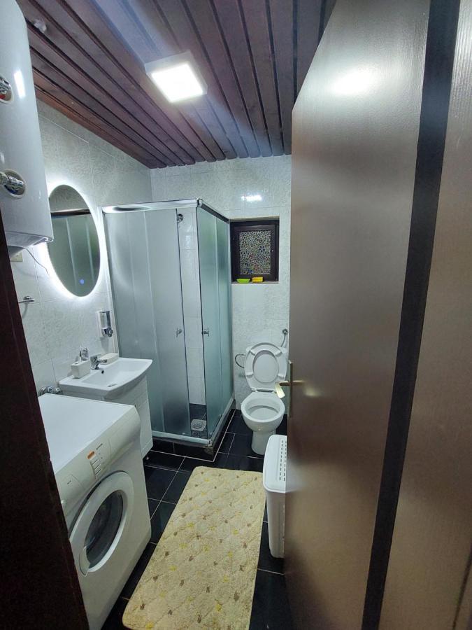 Holiday Home Milanovic Cetinje Esterno foto