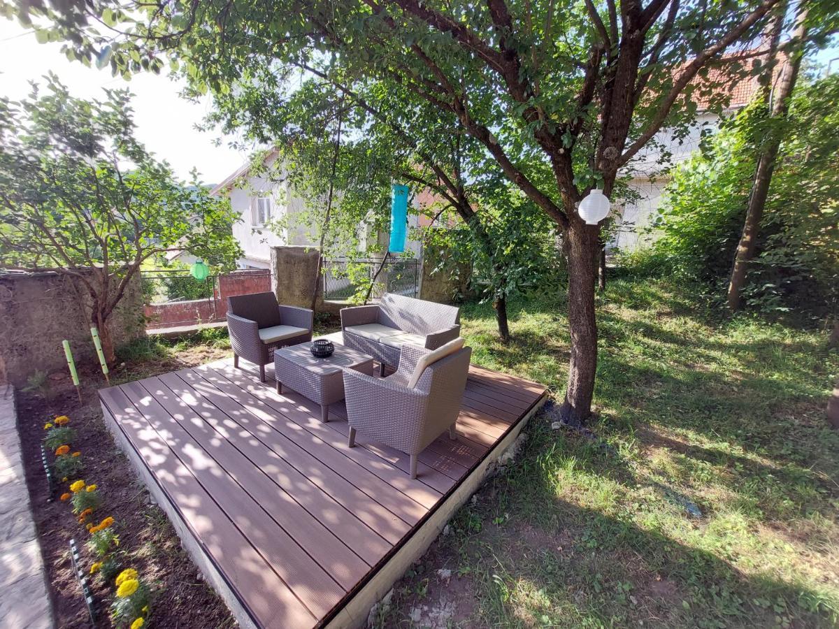Holiday Home Milanovic Cetinje Esterno foto