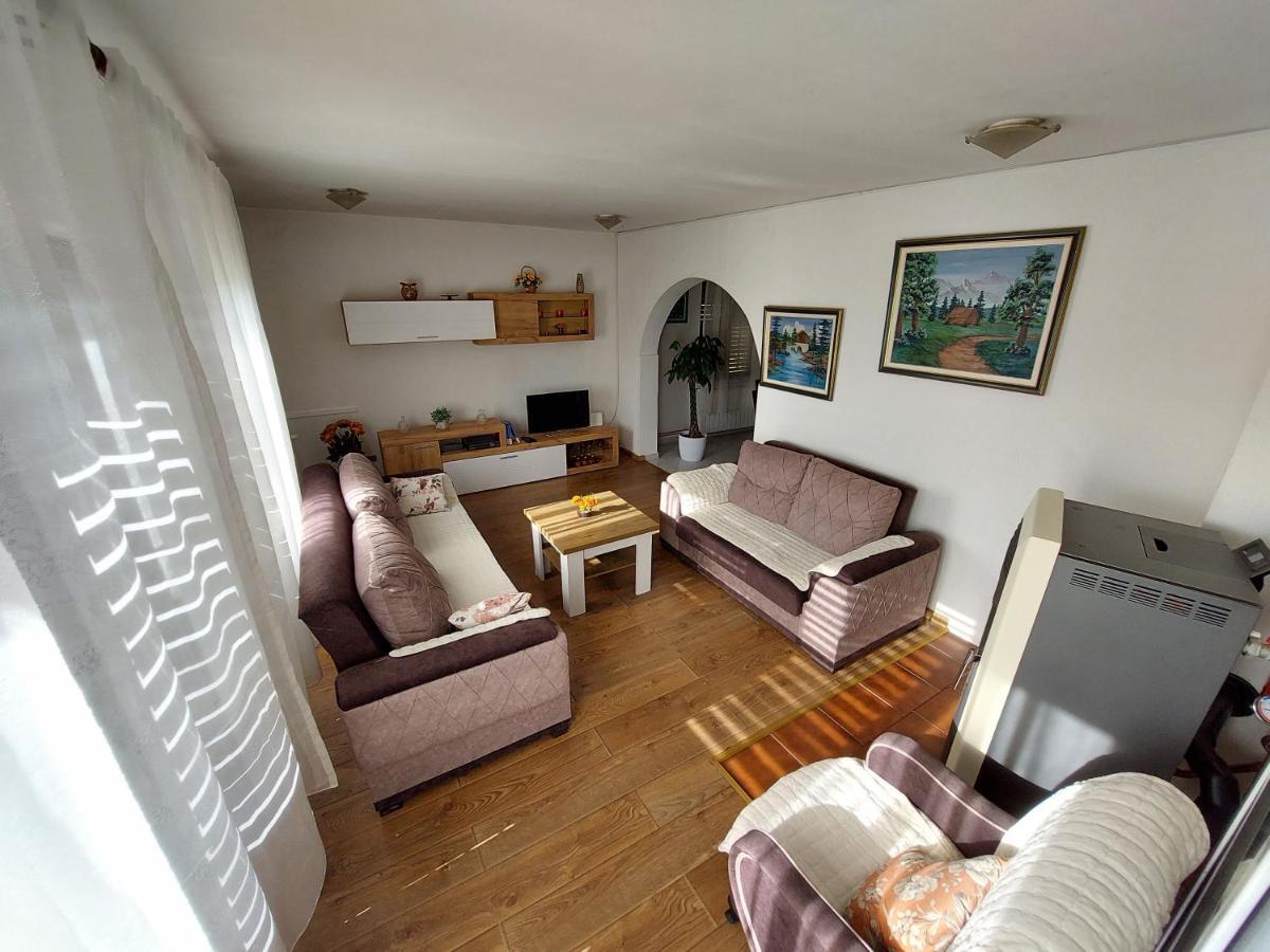 Holiday Home Milanovic Cetinje Esterno foto
