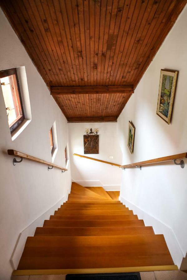 Holiday Home Milanovic Cetinje Esterno foto